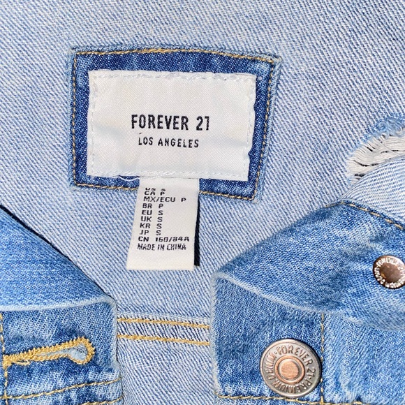 🧚‍♀️3for50$ Distressed denim jacket - Picture 3 of 9